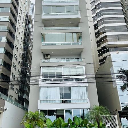 Appartamento Avenida Atlantica, Beira Mar, Pe Na Areia Balneário Camboriú Esterno foto