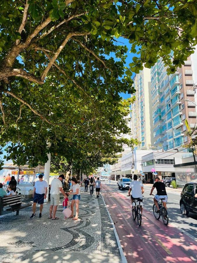 Appartamento Avenida Atlantica, Beira Mar, Pe Na Areia Balneário Camboriú Esterno foto